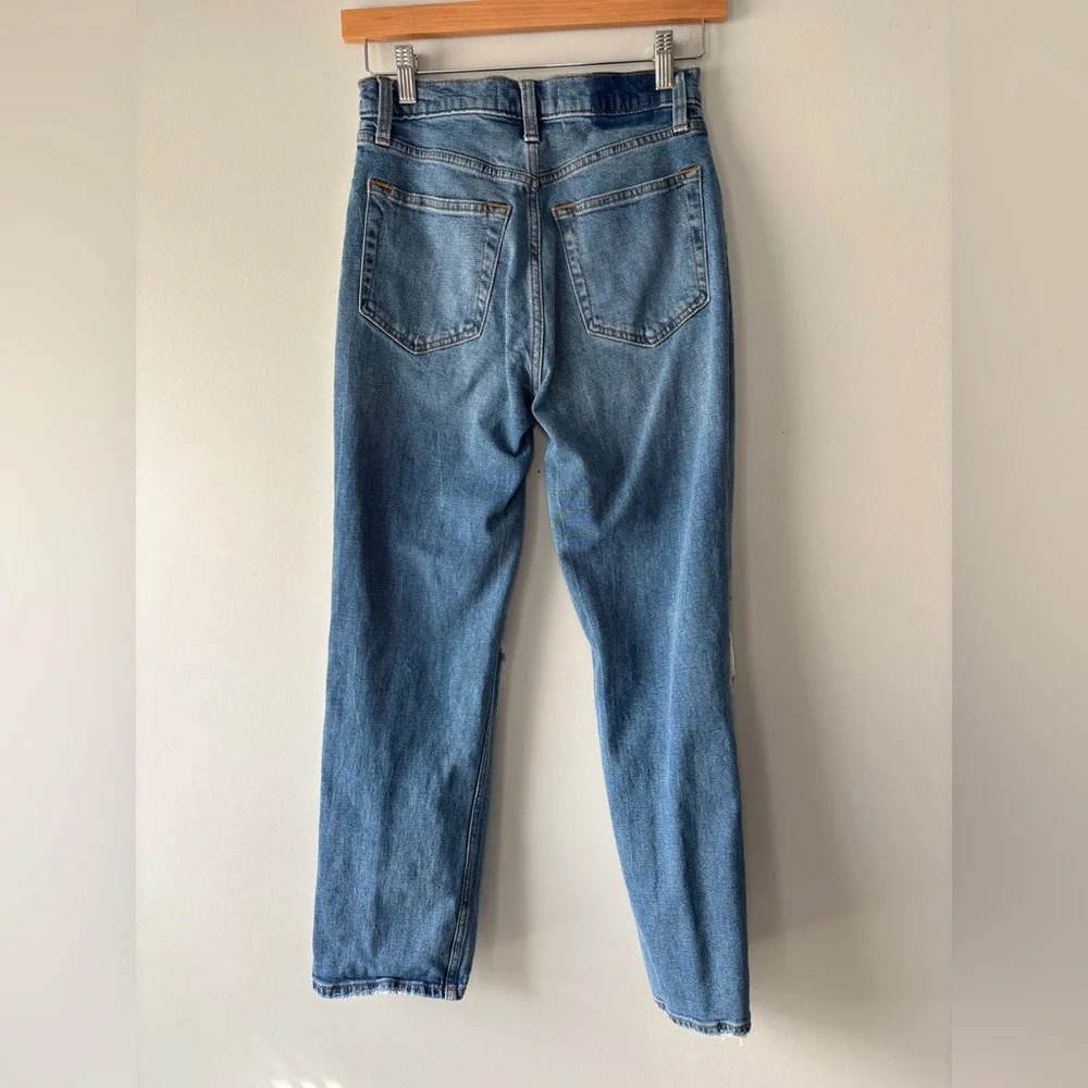 Abercrombie & Fitch The Ankle Straight Ultra High Rise Distressed Jeans Sz 26/2R